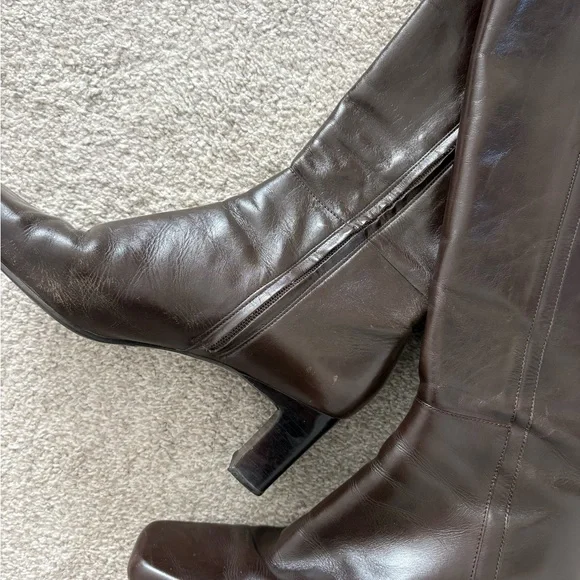 Vintage Michelle D Brown Leather Knee-High Boots - Picture 7 of 7